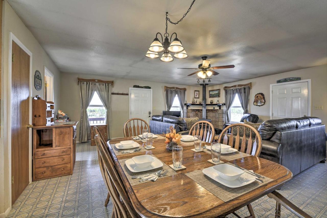 Quiet Pagosa Springs Cabin Lake And Mountain Views! Exterior photo